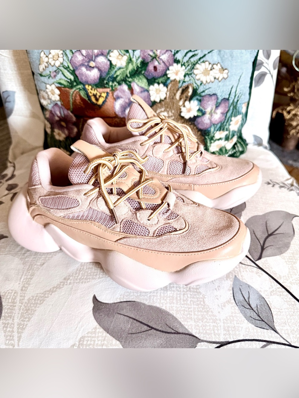 CAPE ROBBIN SNEAKERS CRAYON CHUNKY DAD SNEAKERS BLUSH PINK SUEDE TAN TRIM  8 M